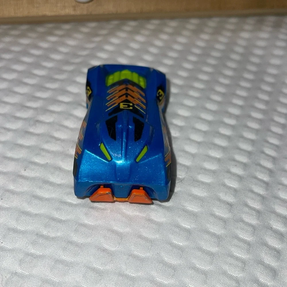 2014 Mattel Hot Wheels RD-03 Cast Model Race Car Blue With Orange And Lime Green